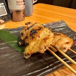 個室で味わう博多もつ鍋と手打ち焼き鳥 呑兵衛 - 