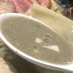 煮干しのビリー - 濃厚煮干しスープ