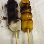 菓子工房 和楽 - 「こしあん団子」120円税込み♫、「しょうゆ団子」120円税込み♫