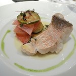 レストラン コバヤシ - 山口県萩産アマダイの蒸し物　キャビア入りレモンバターソース　根菜添え