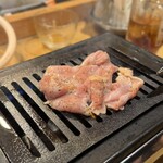手羽トロ唐揚げと鶏焼き肉 愛之助 - 