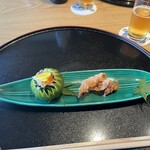 八起庵 - 【先付】　かぼす菊釜　京赤地鶏むね肉　菊花　菊菜　焼松茸　いくらみぞれ