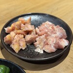 手羽トロ唐揚げと鶏焼き肉 愛之助 - 