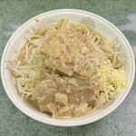 ラーメン二郎 - 大盛ラーメン・ニンニク 多め・アブラ（カタマリ）