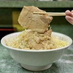 ラーメン二郎 - チャーシューリフト