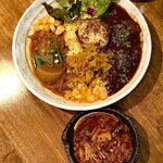 SPICY CURRY 魯珈 - 