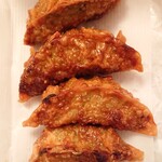 丸重商店 - 揚げ餃子はビールにあうっ♬