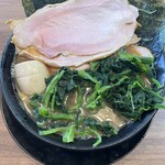 家系ラーメン王道家直伝 との丸家 八千代店 - 