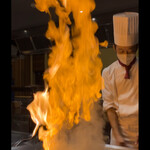 鉄板焼 葵 - フランベしますよと教えてくださるので。パチリ