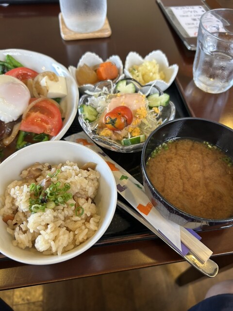 トレンチ、ランチ、定食など10枚 楽天市場】HTB ランチトレイ 竹製 トレー 40cm 取っ手付き