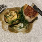 Lilla - お魚料理。下のソースは焼き茄子のソース。