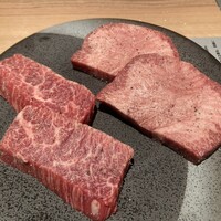 焼肉ホルモン 稲田 - 