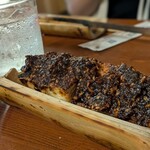 炉ばたイタリアン 自然派ワイン いるふぉ - 厚揚げ豆富の味噌田楽。イタリアンなのは一旦忘れよう笑