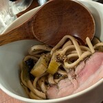 炉ばたイタリアン 自然派ワイン いるふぉ - 和出汁と焼き葱のスープパスタ