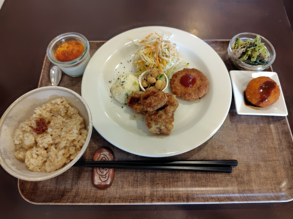 玄 氣 食堂 ゆい まる