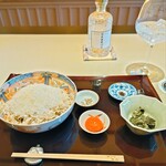 茶寮哲心 - 醍醐蕎麦と茶寮哲心ジンソーダ