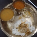 ナニズキッチン - 