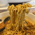 らーめん世界 - 麺リフ、真っ赤です
