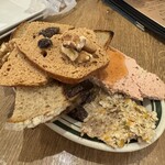 立飲ビストロ Ryo - パテの2種盛り