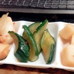 みつる - キムチ盛り合わせ