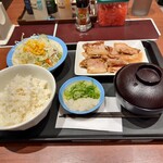 松屋 - 料理写真: