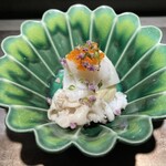 鮨 惣五郎 - はりあかとはなびらだけの白葱ソース里芋煮