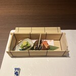 魚と煮込みとわら焼きと ととと - 