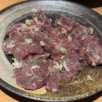ホルモン焼肉 富や 栄店 - 