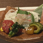 魚と煮込みとわら焼きと ととと - 