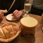 湯島ワイン食堂 パパン - 