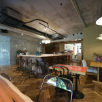 AJIKA Georgian Bistro and Wine Bar - 店内のテーブル席の風景です