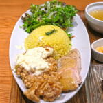 SETOUCHI檸檬食堂 - コンビプレート 980円 の鶏の檸檬マリネ焼き、チキン南蛮