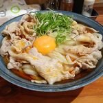 自家製さぬきうどんと肉 新橋甚三 - 冷肉たまぶっかけRED（特大３玉）1,030円