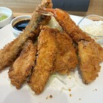 U-cafe - ミックスフライ定食