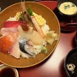 八島 - 八島海鮮丼3,300円