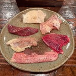 酒盃 - ハカマ、セセリ、ハラミ、すなぎも、腸、レバー