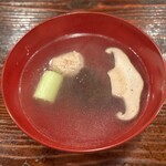 酒盃 - 椎茸、ネギ、木耳、比内鶏つくねの吸い物