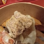 酒×餃子 いきつけ - 肉焼売断面