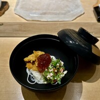 宇田津 鮨 - ウニと出汁の一品
