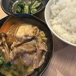 しゃぶしゃぶ すき焼き 食べ放題 和牛と豚 - 