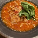 炭火焼鳥 小鉄 - 鶏のトマト煮　初体験旨し