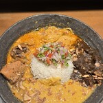 FukuLan - 上から時計回りにサバ、ポーク、ダル、チキンです