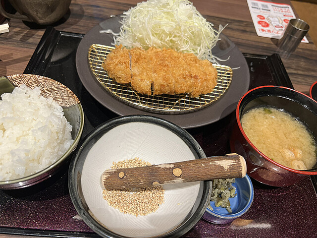 覇王樹 さぼてん本店 東京オペラシティ店 - 初台/とんかつ | 食べログ