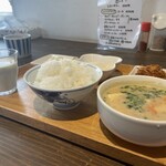 豆藤・加藤本店 - 豚汁みたいな味！