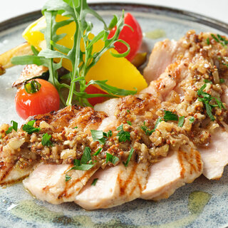 肉・魚介を豪快に焼き上げるダイナミックなカリフォルニアグリル