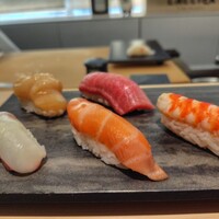 AWA SUSHI 泡鮨 - 