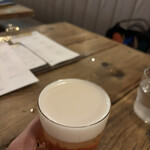 o/sio - 生ビールはカールスバーグ泡