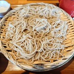 おらがそば茶屋 - 見た目ではわかりにくいですが、２段重ねのようになっていてもはや特盛りレベル(@_@;)