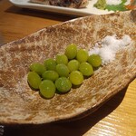 和バル おでこ - ぎんなん素揚げ