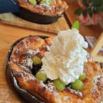 Yuzuha cafe - 生クリームがまるで富士山みたいに高くて◎